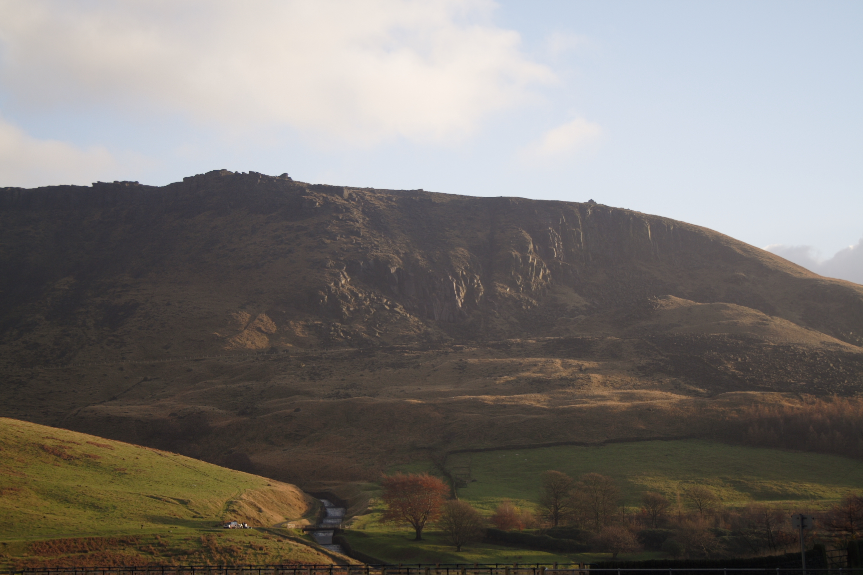 dovestones048